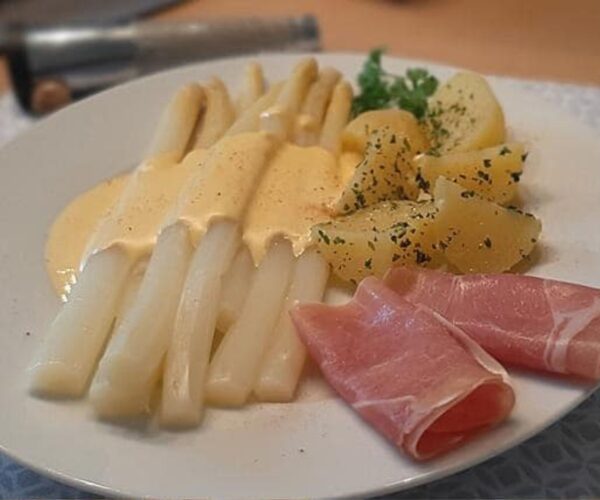 Der leckerste Spargel kommt aus dem Ofen!! MMMM, anders wird man danach Spargel nicht mehr garen!