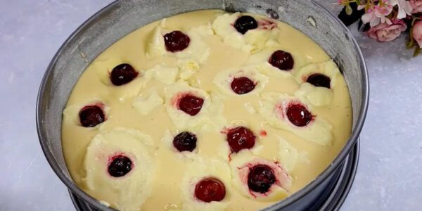 Jedes zergeht im Mund, Blitz Kirschkuchen mit Vanillepudding