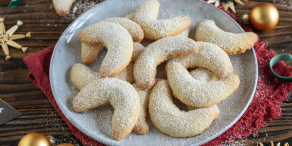 Klassische Vanillekipferl – Zarte Weihnachtsplätzchen